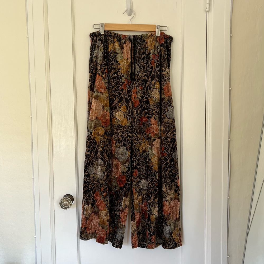 Vintage 90s Velvet Floral Wide Leg Pants